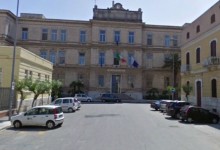 Trani – Due proiettili indirizzati al sindaco Bottaro. Indagano i carabinieri