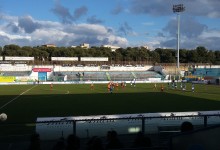 Fidelis Andria – Derby glaciale al Degli Ulivi: 0-0 col Lecce, i sogni azzurri si stampano sulla traversa