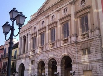 Barletta – “Serata d’Onore”, Michele Placido chiude la stagione del Teatro Curci