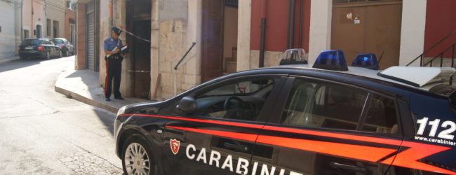 Andria – Non vedente rimasto in casa durante un incendio: salvato dai carabinieri
