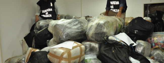 Lecce – GDF:  Sequestrate 3,8 tonnellate di marijuana in due distinte operazioni di servizio