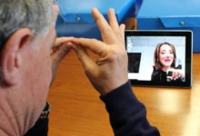 Trani – Programma Elisir: presentazione del servizio di video assistenza per i sordi