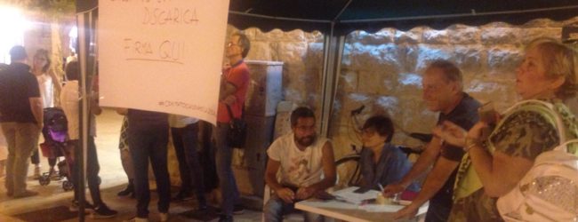 Trani – Il comitato #ChiudiamoLaDiscarica non molla. Ad oggi raccolte più di mille firme