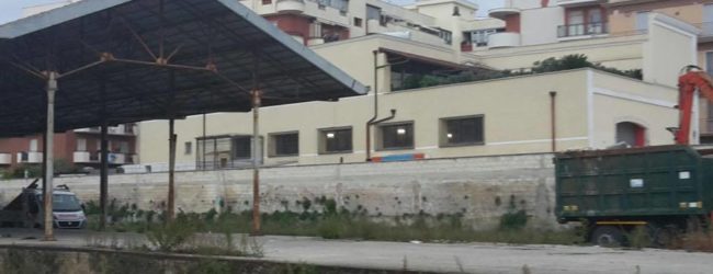 Trani – Sgomberato il  campo rom allestito alla stazione