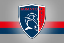 Calcio: teppisti incappucciati aggrediscono giocatori Taranto