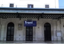 Trani – Aggredito studente barlettano in stazione. Salvato da un clochard