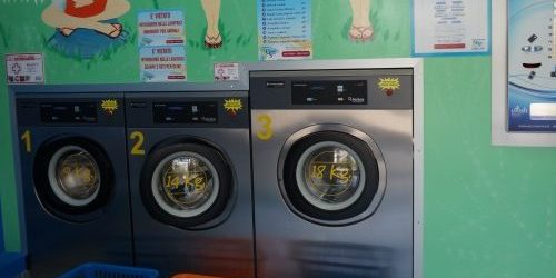 Aprire una lavanderia a gettoni: Costa poco ed è semplice da gestire