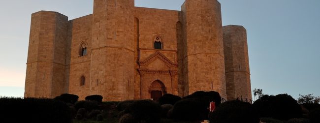 Castel del Monte in abito da sera: cena solidale il 7 luglio ai piedi del maniero federiciano