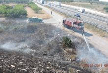 Trani – Incendio sterpaglie, a fuoco anche rifiuti speciali scaricati abusivamente