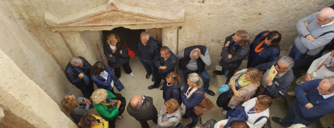 Canosa – “La città degli ipogei”: itinerario tra le tombe daunie e i preziosi corredi funebri