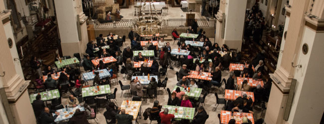 “La tavola della speranza”: a Corato, Barletta e Trani cena della solidarietà