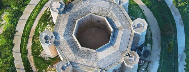 Castel del Monte apre la 4^ puntata del programma “Meraviglie”: boom di condivisioni, ma non tutti sono contenti!