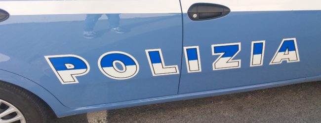 Bari – Minacce e maltrattamenti all’ex moglie: arrestato
