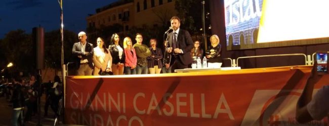Bisceglie – Comizio di Gianni Casella: “abbiamo il coraggio delle nostre azioni”. VIDEO