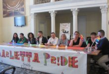 “Barletta Pride” conferenza stampa di presentazione del documento politico “Genere oltre i generi”. Foto e Video