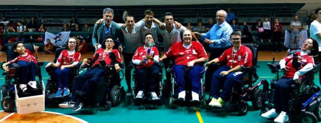 Bat – I ragazzi della “oltre sport” festeggiano il titolo di campioni italiani di powerchair football (calcio in carrozzina elettronica)