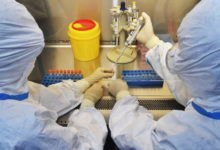 4.000 euro a chi accetta di lasciarsi contagiare dal Coronavirus: l’offerta di un laboratorio inglese