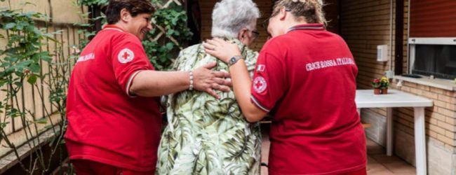 Emergenza Coronavirus, i Volontari di Croce Rossa di Andria portano la spesa e i farmaci ai più vulnerabili