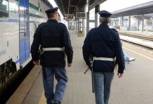 Barletta – Ruba cellulare sul treno Foggia-Bari: arrestato senegalese dalla Polizia Ferroviaria