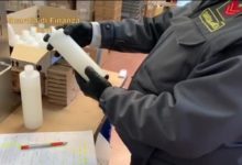Trani – Sequestrate oltre 1800 confezioni di gel igienizzante ad una nota azienda: titolari denunciati. VIDEO